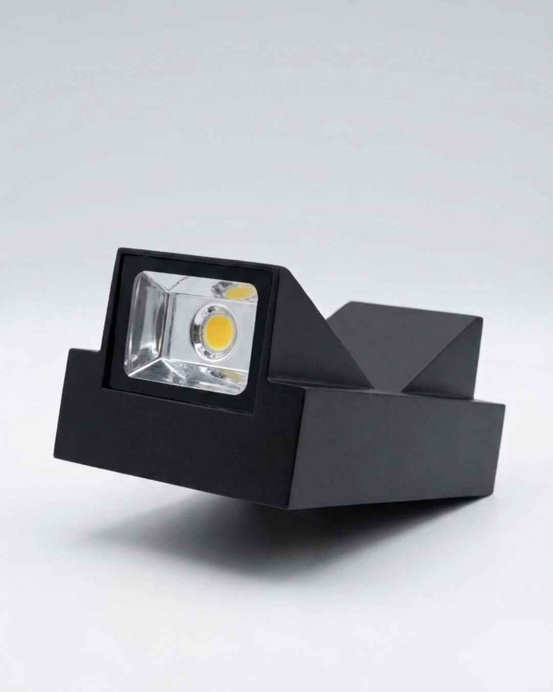 Delta 1 Way (1+1) Wall Light-6W Waterproof